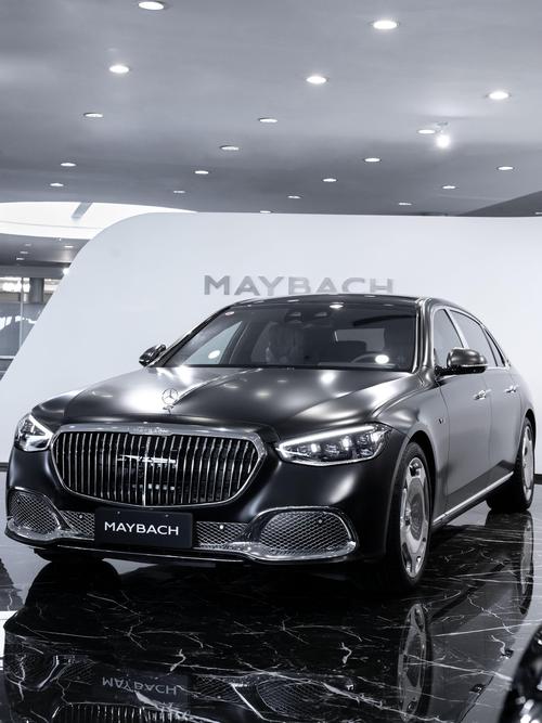 成都129岚图汽车的售后服务让用户无忧出行，迈巴赫未来的豪华车趋势